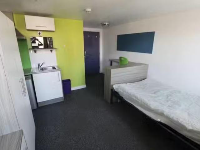 House for rent in Kirkstall, West Yorkshire