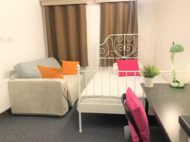 House for rent in Camp Hill, Warwickshire