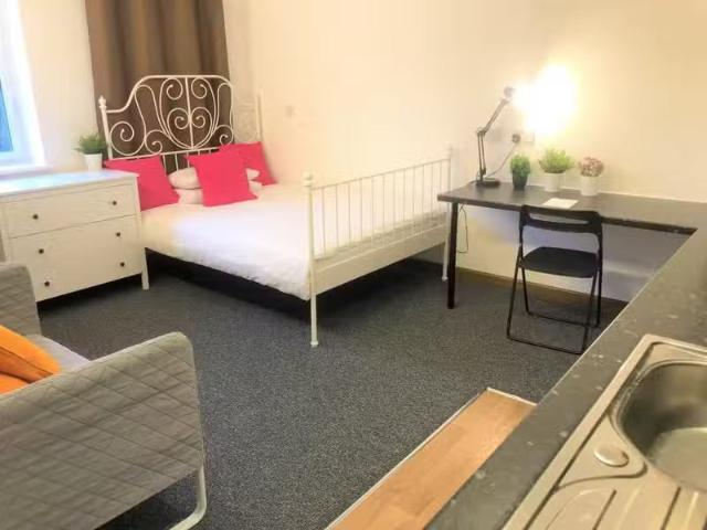 House for rent in Camp Hill, Warwickshire