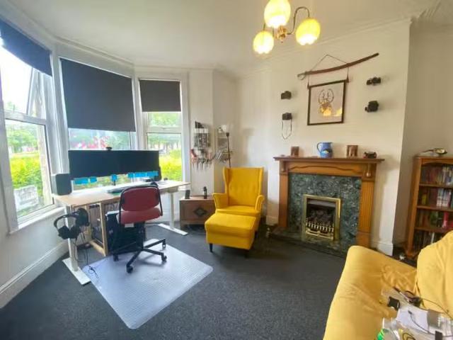 Apartment for rent in Kingswood, School House