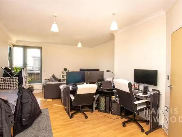 Apartment for rent in Hythe, Fordham Heath