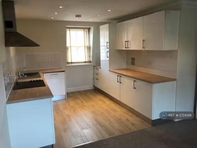 House for rent in Bailbrook, Dulcote
