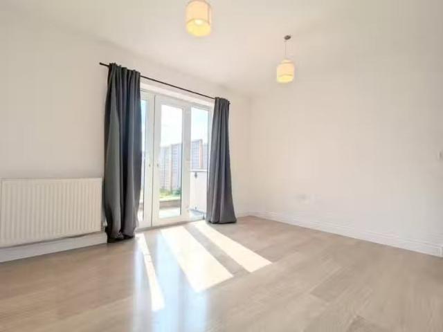 House for rent in Kingswood