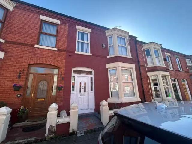 House for rent in Calderstones