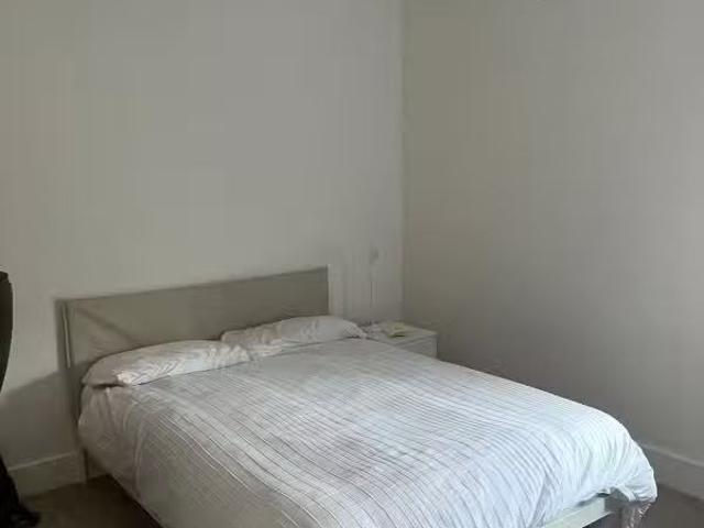 Apartment for rent in Berrylands