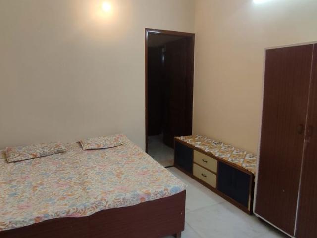 Villa for rent in Sector 55, Noida