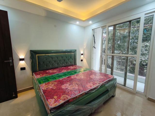 Flat for rent in South Delhi, Deri