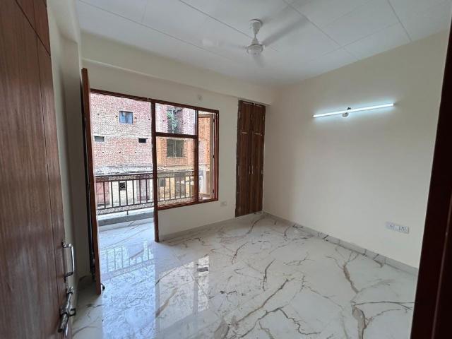 Flat for rent in South Delhi, Deri
