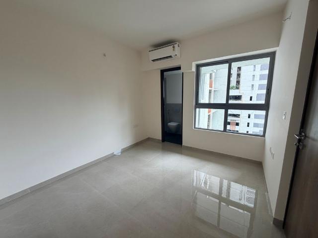 Flat for rent in Piramal Vaikunth, Thane