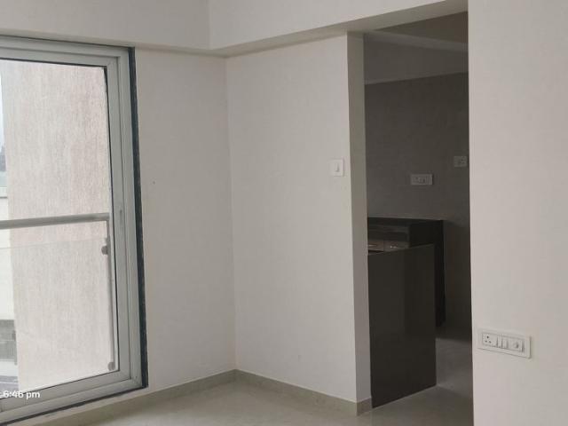 Flat for rent in Malad East, Mumbai Suburban District