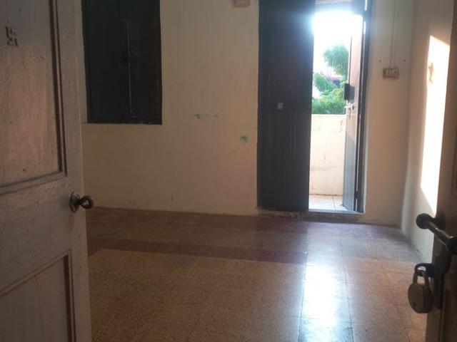 Flat for rent in Dadar West, Mumbai City District