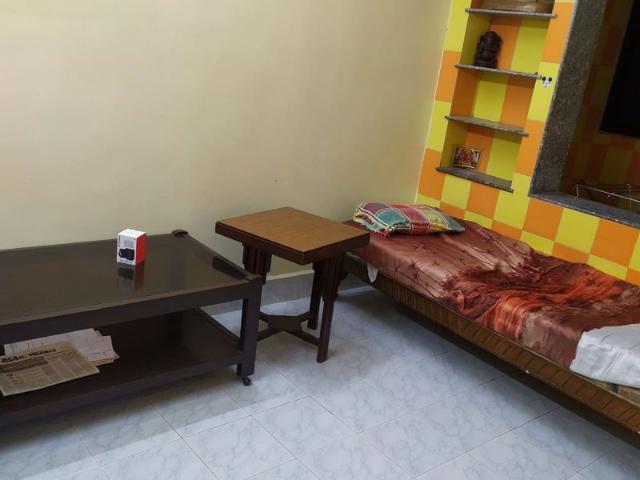 Flat for rent in Vile Parle West, Mumbai