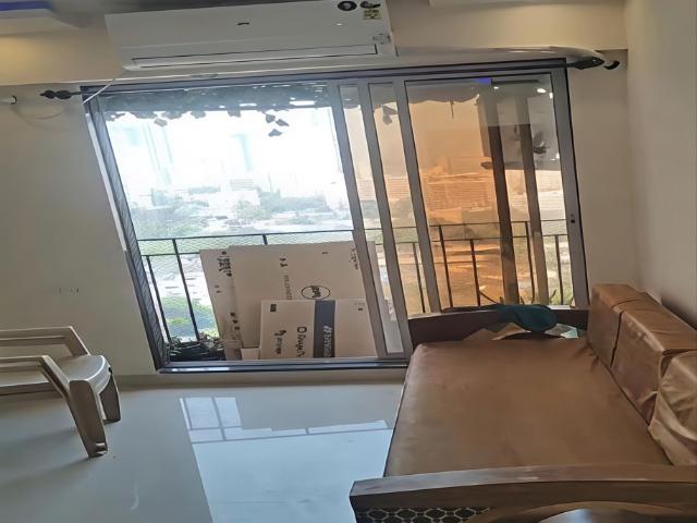 Flat for rent in Parel, Mumbai City District