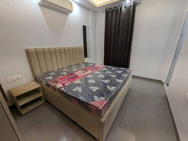 Flat for rent in South Delhi, Deri