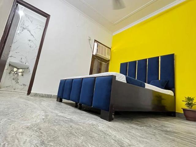 Flat for rent in South Delhi, Deri