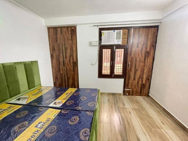 Flat for rent in South Delhi, Deri