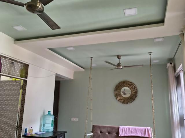 Flat for rent in Tinsel Town, Maan