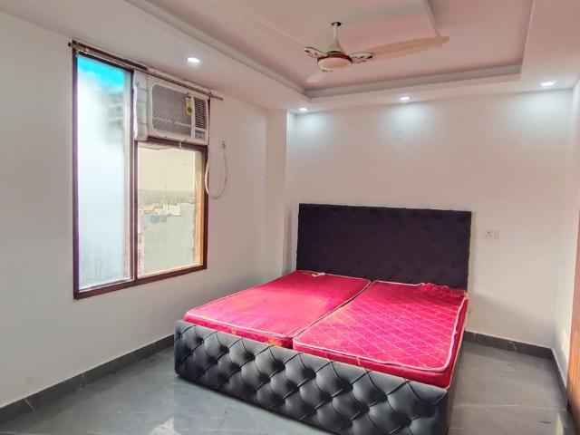 Flat for rent in South Delhi, Deri
