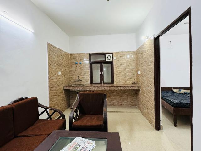Flat for rent in Saket, Delhi