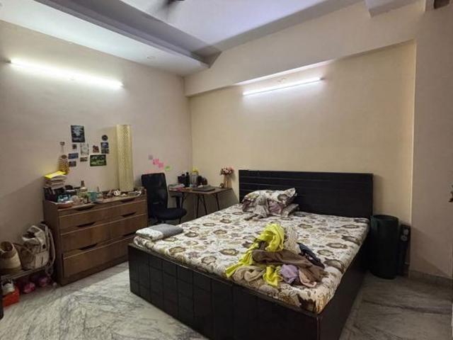 Flat for rent in Press Enclave, Delhi