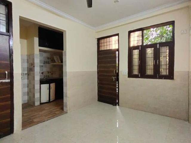House for rent in Sarita Vihar, Delhi