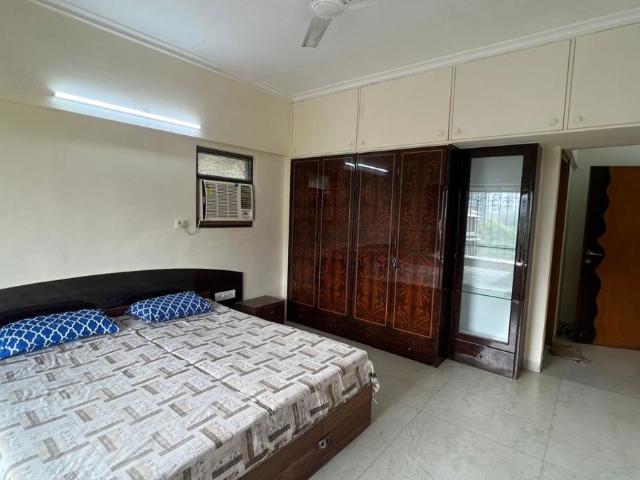 Flat for rent in Vile Parle West, Mumbai