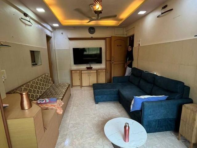 Flat for rent in Khar, Mumbai