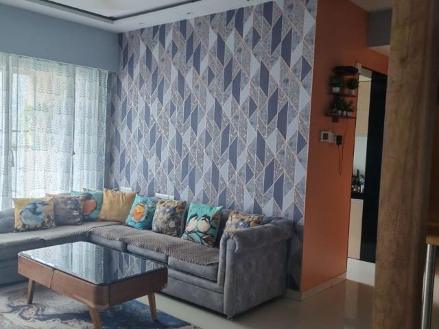 Flat for rent in Raheja Gardens, Thane