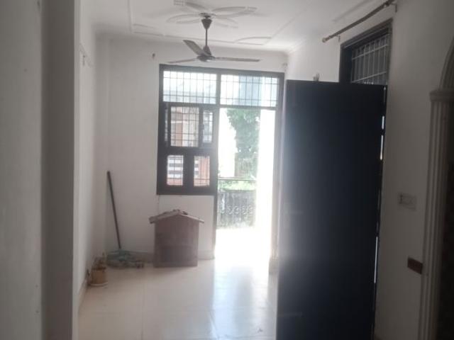Flat for rent in Deri