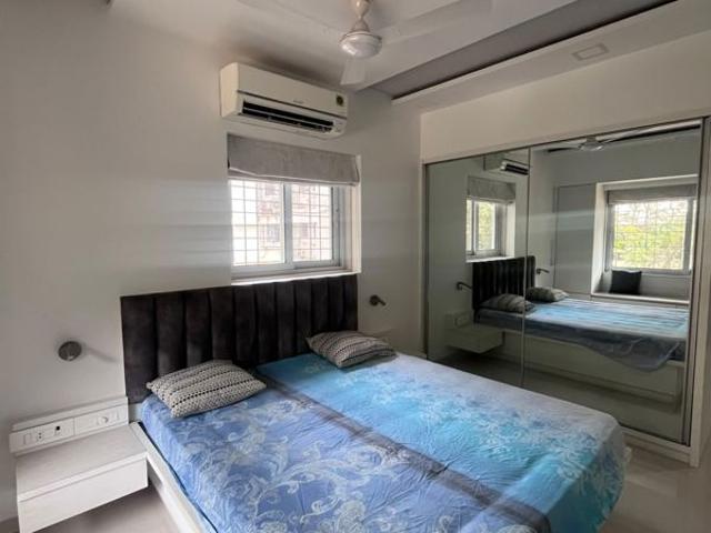 Flat for rent in Sunder Wadi, Mumbai