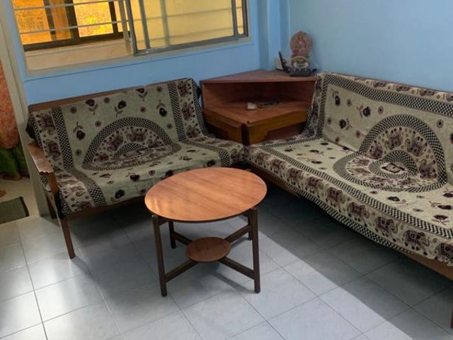Flat for rent in Vile Parle West, Mumbai