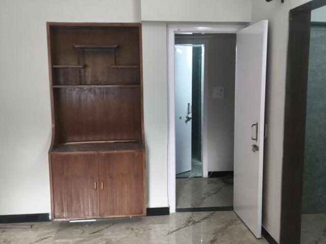 Flat for rent in Sector 52, Noida