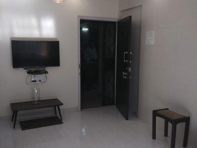 Flat for rent in Colaba, Mumbai City District
