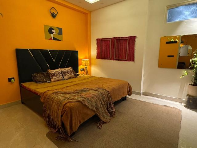 House for rent in Saket, Delhi