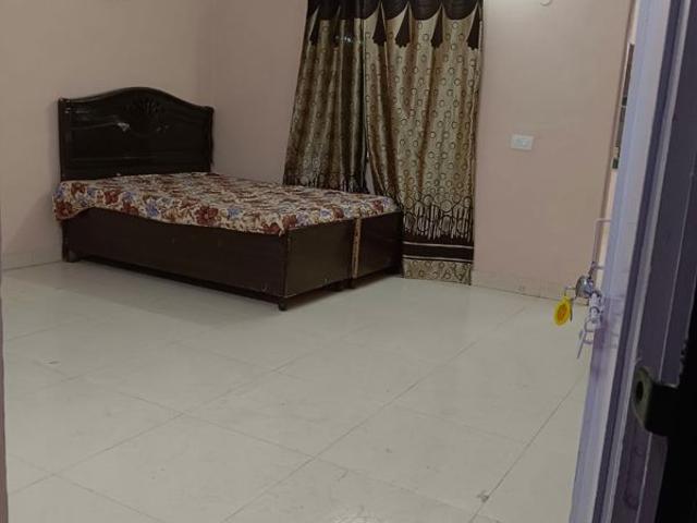 Property for rent in Deri