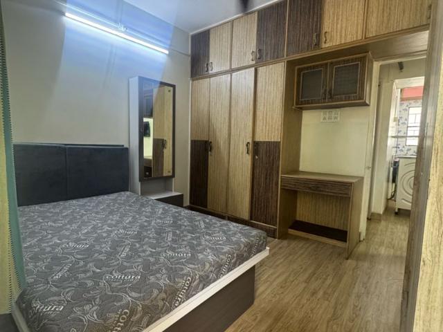 Flat for rent in Ghorpuri, Pune