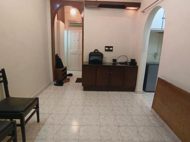 Flat for rent in Colaba, Mumbai City District
