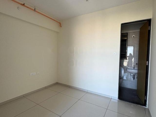 Flat for rent in Vrindavan Society, Thane