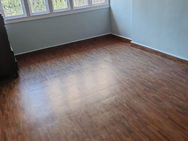 Flat for rent in Khar, Mumbai