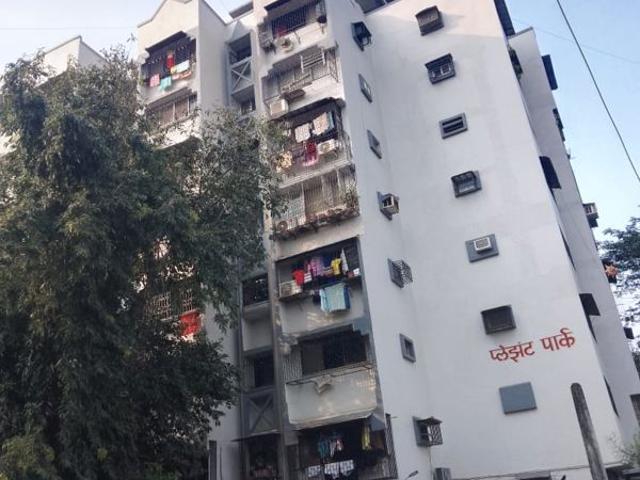 Flat for rent in Dahisar West, Mumbai Suburban District