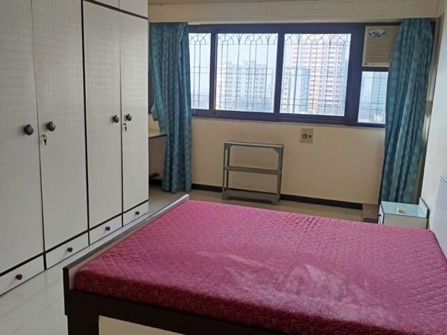 Flat for rent in Khar, Mumbai