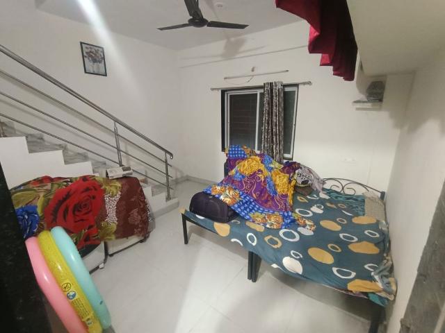 Flat for rent in Model Colony, Pune