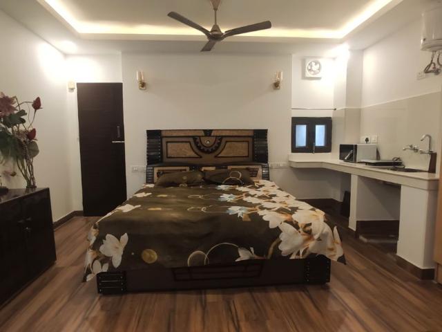 Flat for rent in Safdarjung Enclave, Delhi