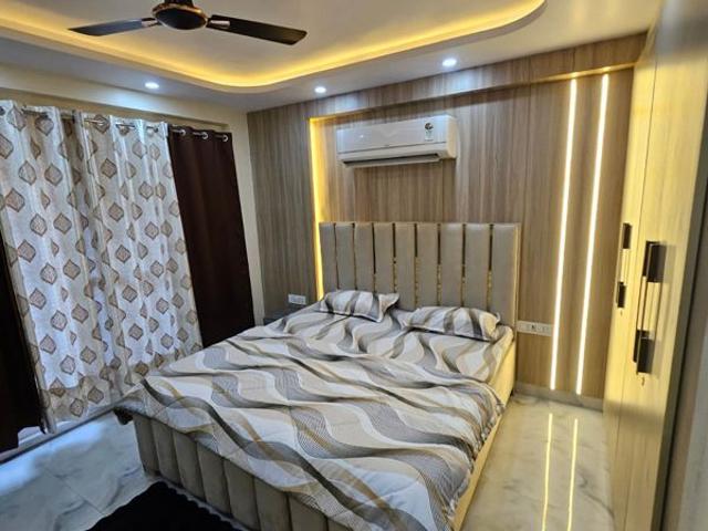 Property for rent in DLF 5, Gurugram