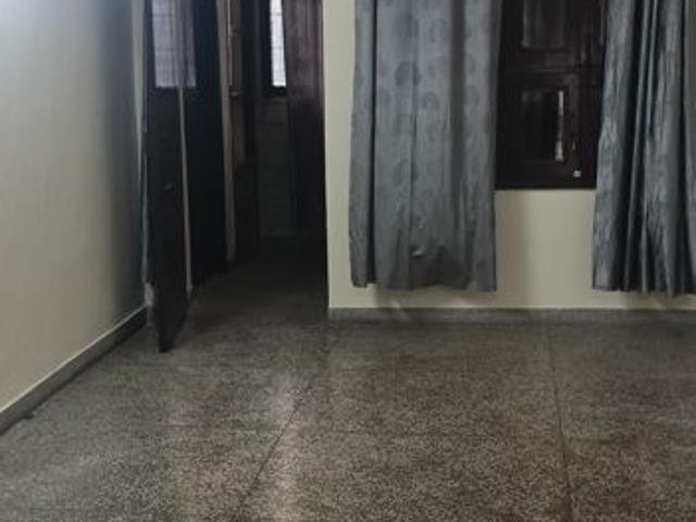 Flat for rent in Indraprastha Extension, Delhi