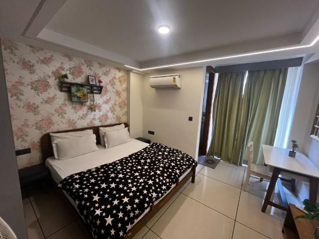Property for rent in DLF 5, Gurugram
