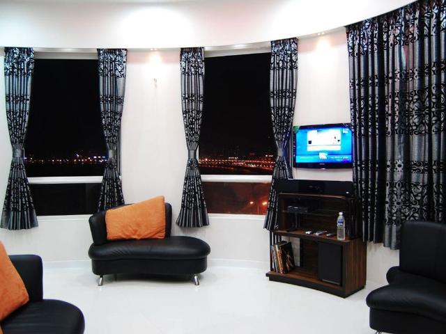 Flat for rent in Fort, Mumbai City District