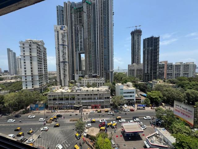 Flat for rent in Colaba, Mumbai City District