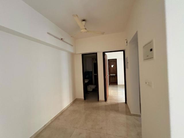 Flat for rent in Lodha Amara, Thane
