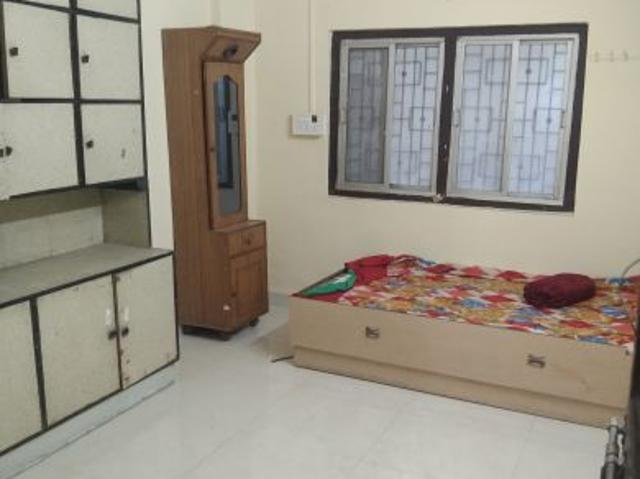 Flat for rent in Model Colony, Pune